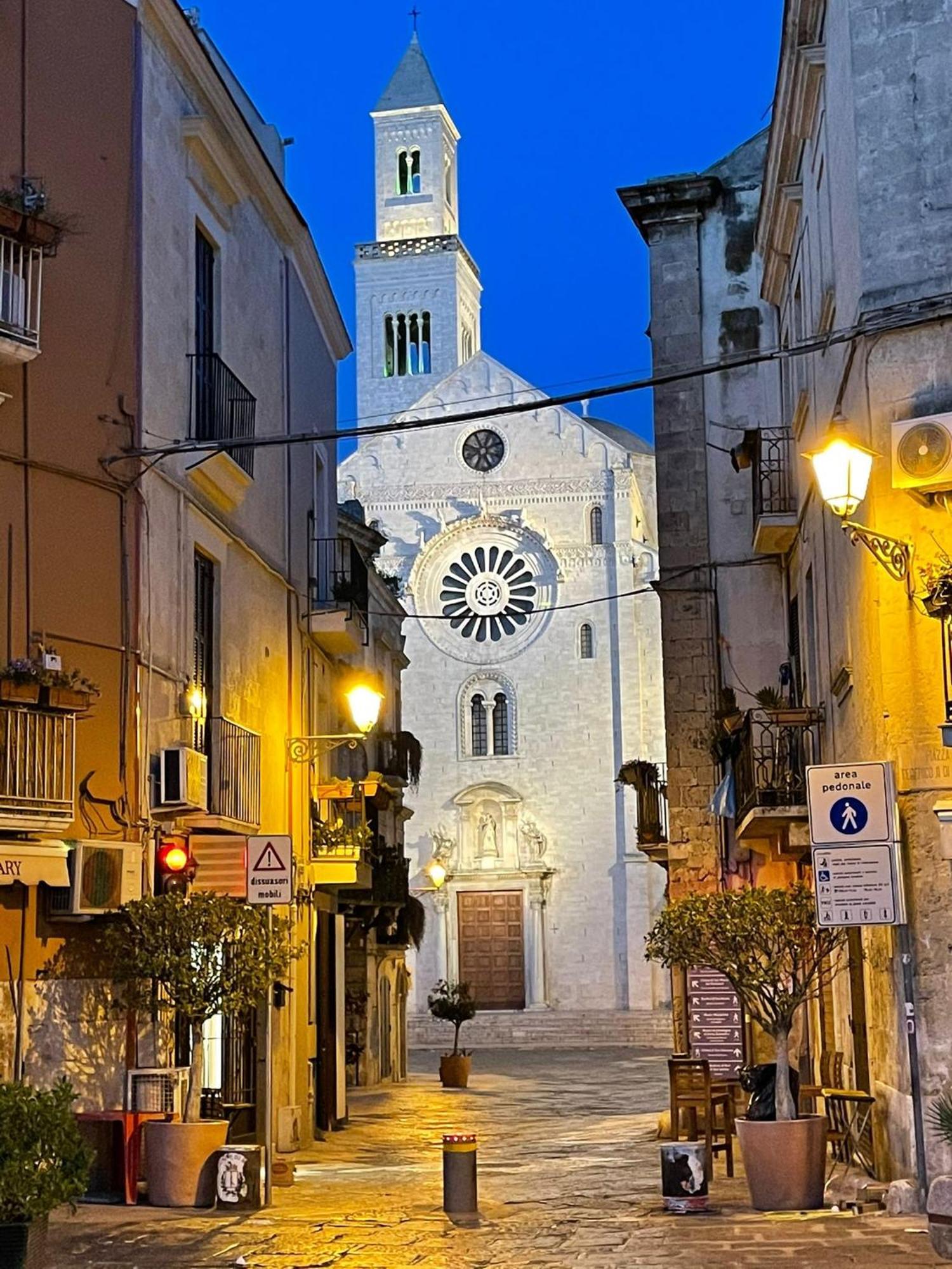 Rosas Guest House - La Cementina Bari Eksteriør billede