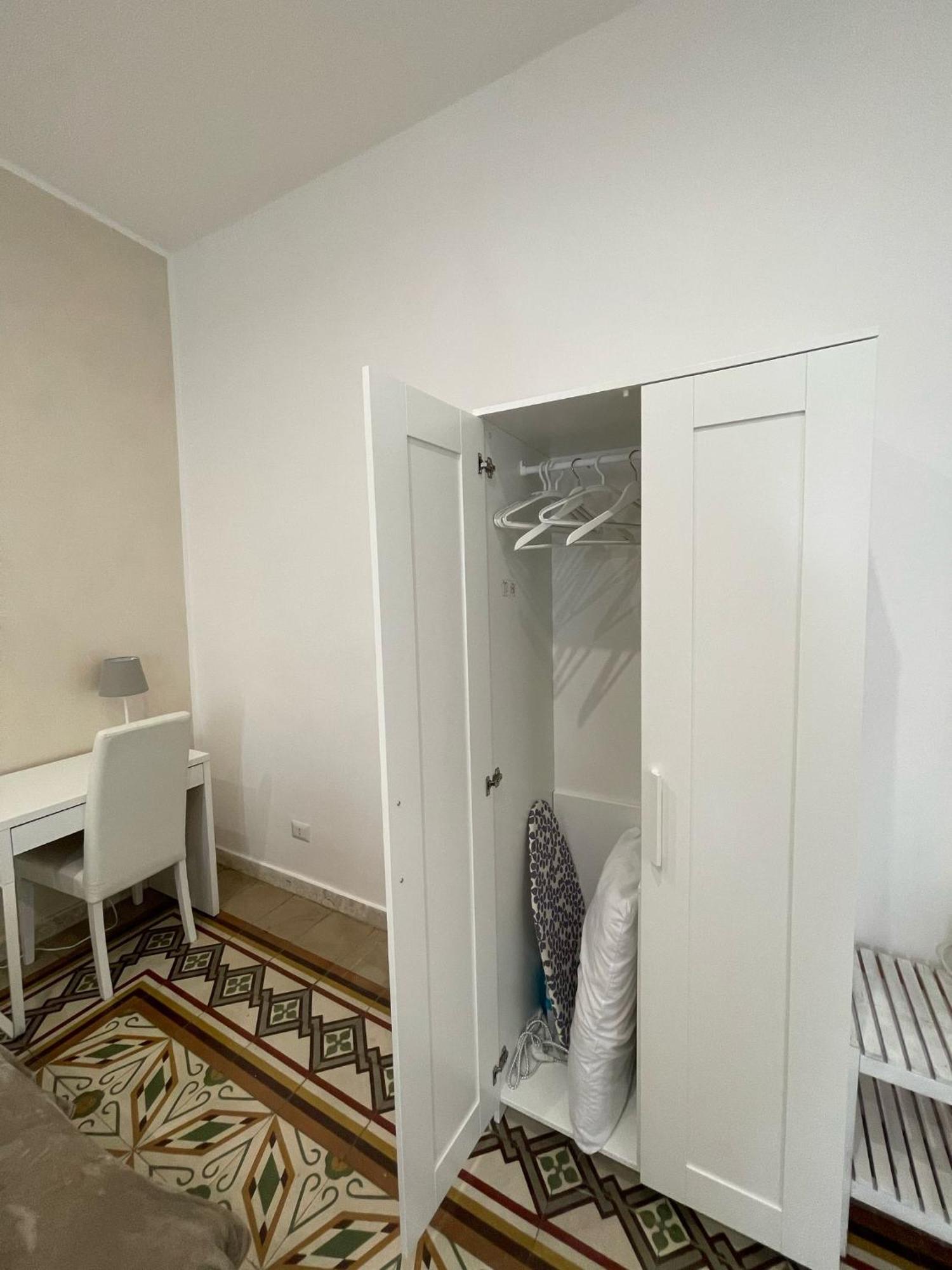 Rosas Guest House - La Cementina Bari Eksteriør billede